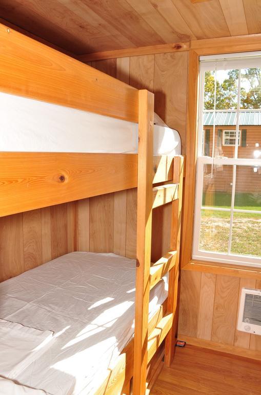 Plymouth Rock Camping Resort Deluxe Cabin 19 Elkhart Lake Esterno foto