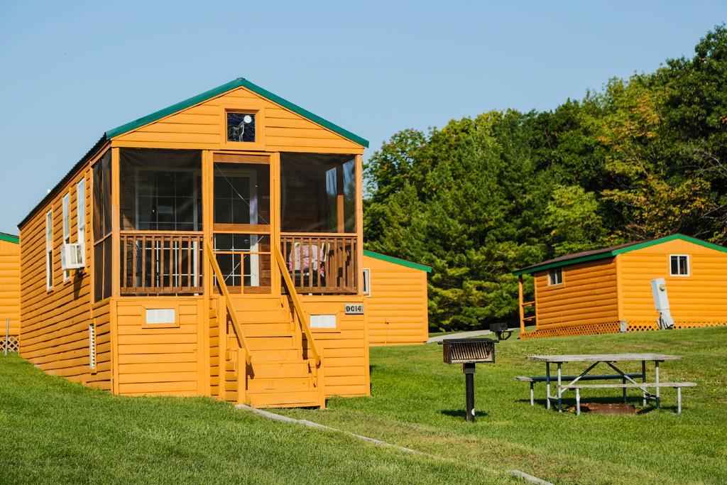 Plymouth Rock Camping Resort Deluxe Cabin 19 Elkhart Lake Esterno foto